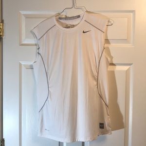 NIKE sleeveless training shirt Size Large